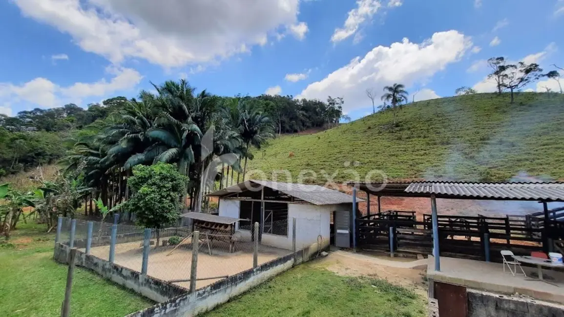 Sítio / Rancho com 1 quarto à venda, 90m2 em Centro, Paraibuna - SP - imagem 3 Foto 3 de Sítio / Rancho com 1 quarto à venda, 90m2 em Centro, Paraibuna - SP