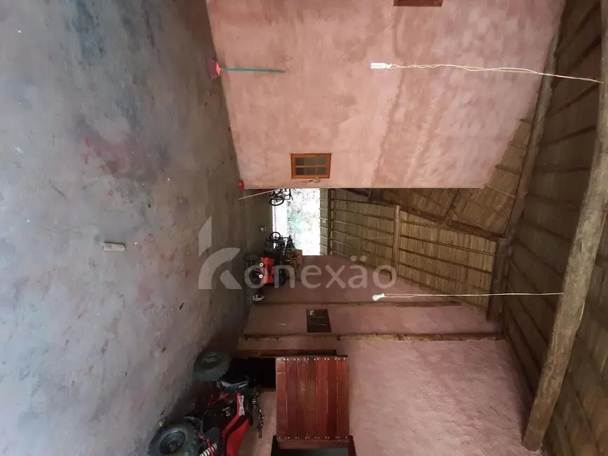 Sítio / Rancho com 4 quartos à venda, 200m2 em Centro, Paraibuna - SP - imagem 5 Foto 5 de Sítio / Rancho com 4 quartos à venda, 200m2 em Centro, Paraibuna - SP