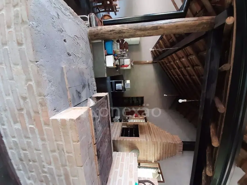 Sítio / Rancho com 4 quartos à venda, 200m2 em Centro, Paraibuna - SP - imagem 6 Foto 6 de Sítio / Rancho com 4 quartos à venda, 200m2 em Centro, Paraibuna - SP