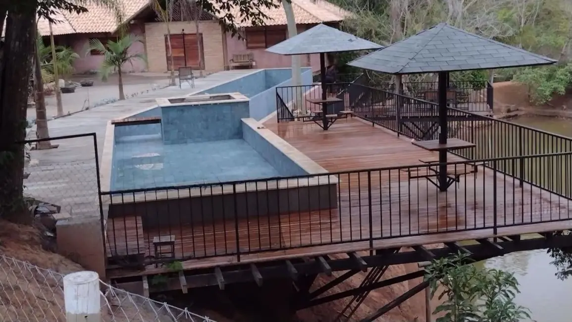 Sítio / Rancho com 4 quartos à venda, 200m2 em Centro, Paraibuna - SP - imagem 1 Foto 1 de Sítio / Rancho com 4 quartos à venda, 200m2 em Centro, Paraibuna - SP