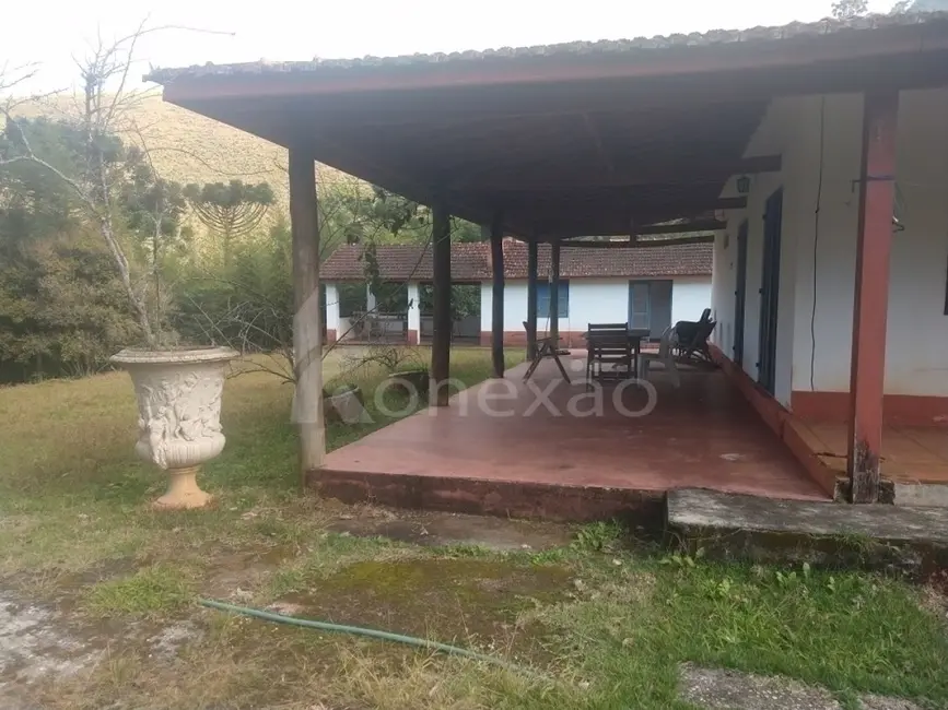 Fazenda / Haras com 3 quartos à venda, 100m2 em Sao Jose Dos Campos - SP - imagem 3 Foto 3 de Fazenda / Haras com 3 quartos à venda, 100m2 em Sao Jose Dos Campos - SP