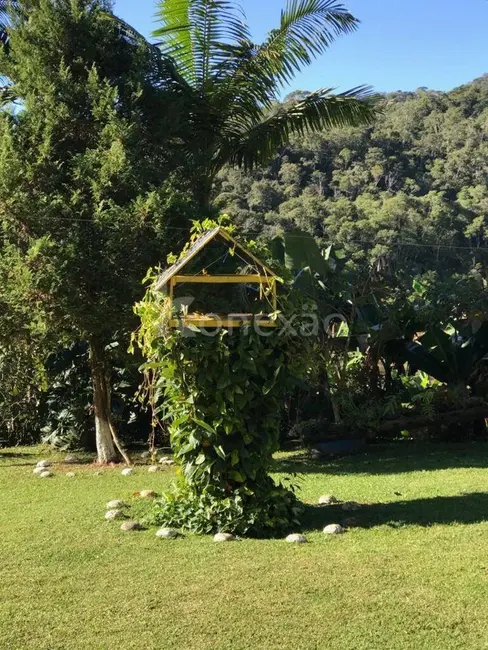 Sítio / Rancho com 3 quartos à venda, 200m2 em Centro, Paraibuna - SP - imagem 5 Foto 5 de Sítio / Rancho com 3 quartos à venda, 200m2 em Centro, Paraibuna - SP