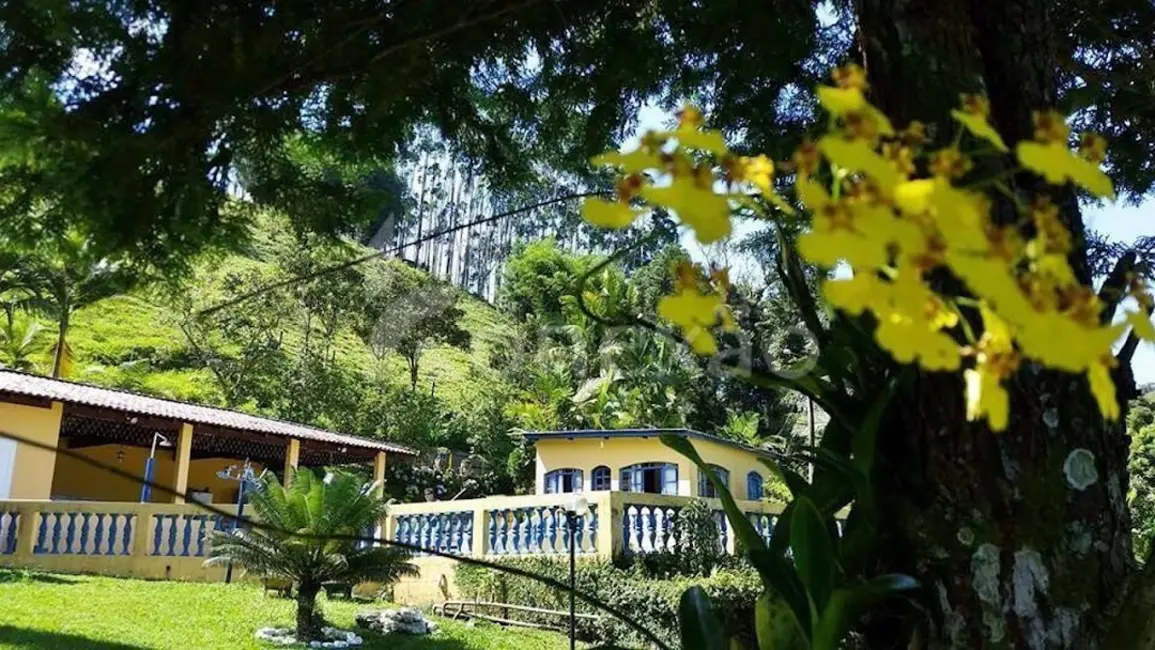 Sítio / Rancho com 3 quartos à venda, 200m2 em Centro, Paraibuna - SP - imagem 1 Foto 1 de Sítio / Rancho com 3 quartos à venda, 200m2 em Centro, Paraibuna - SP