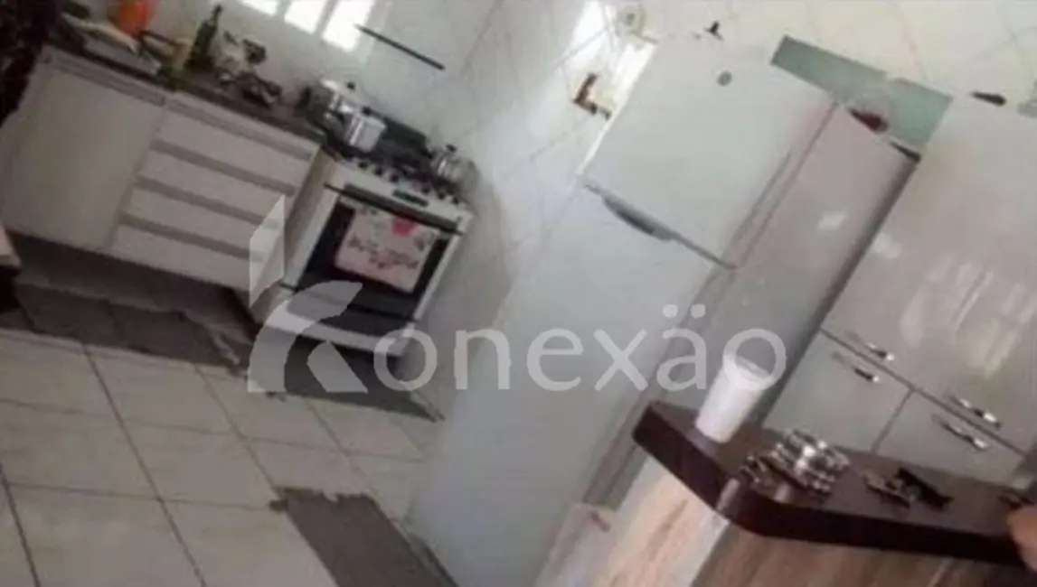 Chácara com 4 quartos à venda, 250m2 em Centro, Paraibuna - SP - imagem 5 Foto 5 de Chácara com 4 quartos à venda, 250m2 em Centro, Paraibuna - SP