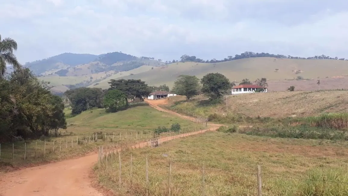 Foto 8 de Fazenda / Haras com 4 quartos à venda, 90m2 em Sao Lourenco - MG
