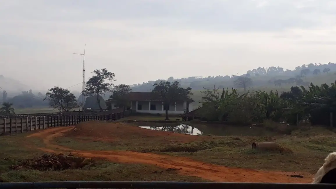 Foto 4 de Fazenda / Haras com 4 quartos à venda, 90m2 em Sao Lourenco - MG