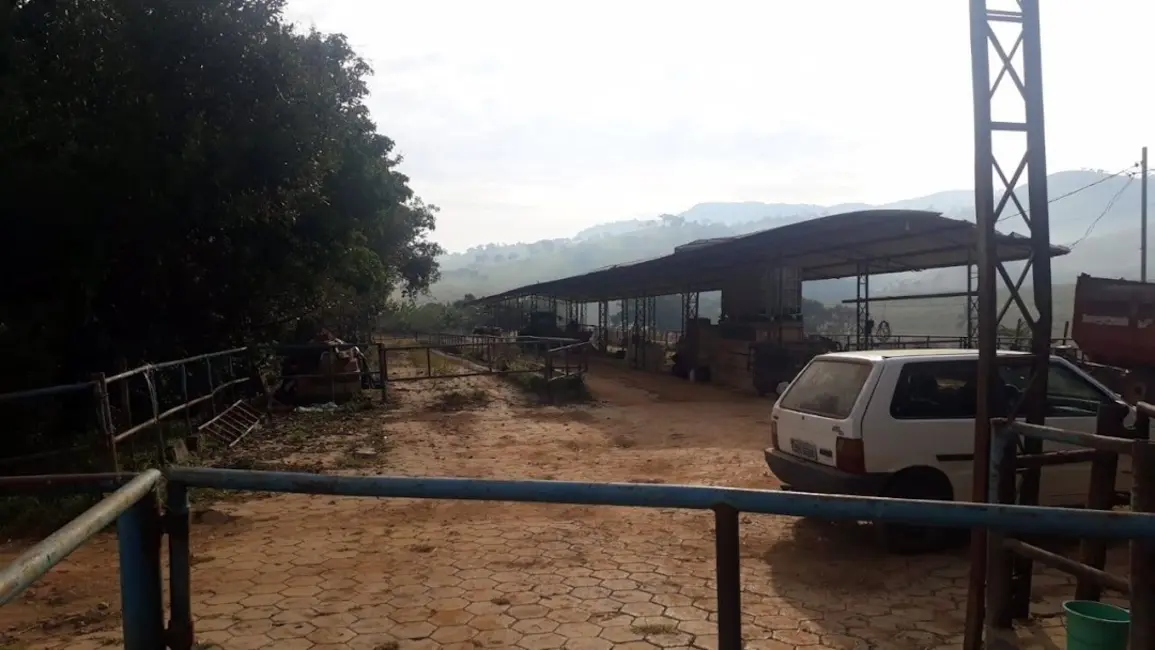 Foto 6 de Fazenda / Haras com 4 quartos à venda, 90m2 em Sao Lourenco - MG