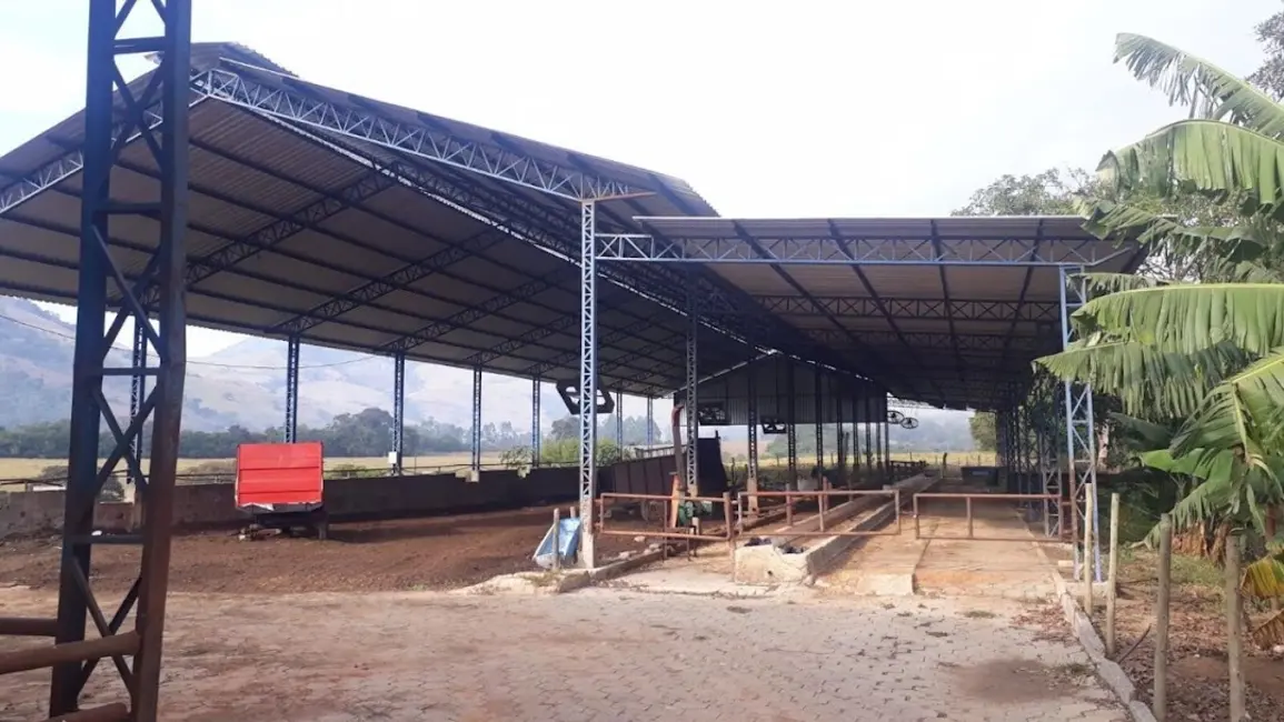 Foto 3 de Fazenda / Haras com 4 quartos à venda, 90m2 em Sao Lourenco - MG