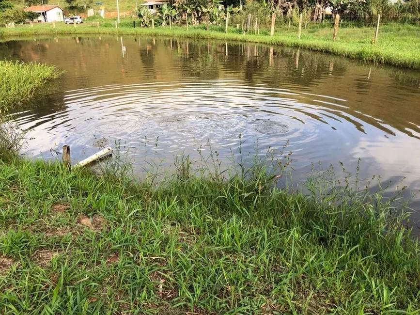 Foto 7 de Sítio / Rancho com 3 quartos à venda, 100m2 em Centro, Guaratingueta - SP
