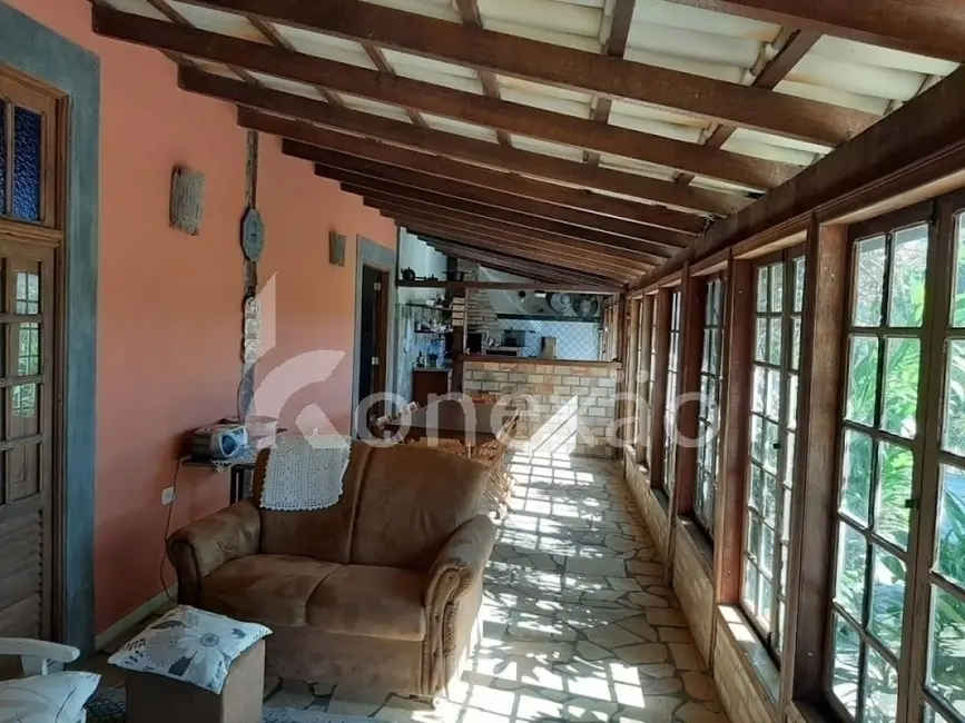 Sítio / Rancho com 3 quartos à venda, 200m2 em Paraibuna - SP - imagem 8 Foto 8 de Sítio / Rancho com 3 quartos à venda, 200m2 em Paraibuna - SP