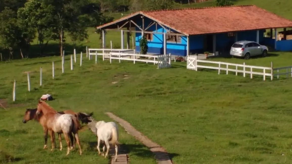 Sítio / Rancho com 3 quartos à venda, 200m2 em Jacarei - SP - imagem 7 Foto 7 de Sítio / Rancho com 3 quartos à venda, 200m2 em Jacarei - SP