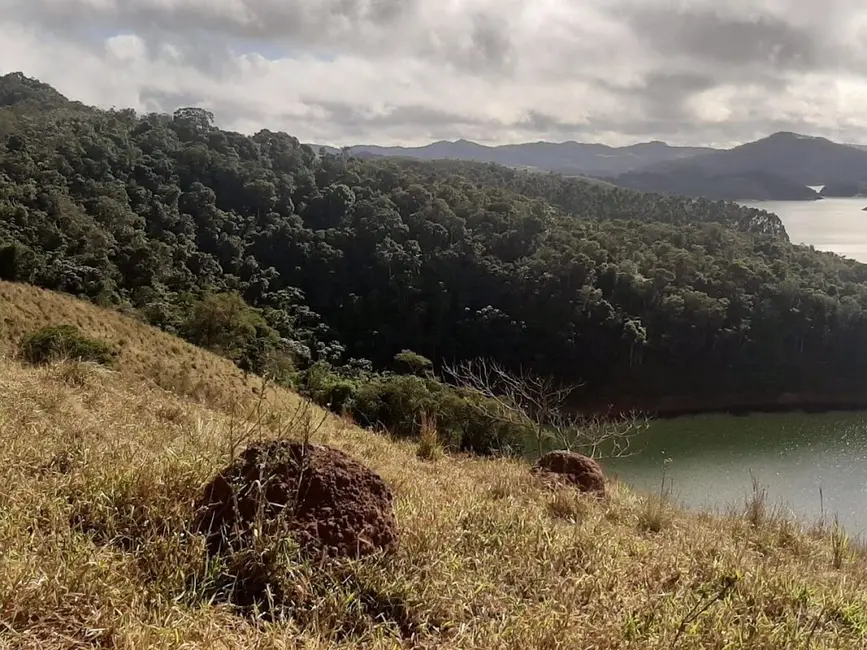 Sítio / Rancho com 1 quarto à venda, 90m2 em Centro, Paraibuna - SP - imagem 6 Foto 6 de Sítio / Rancho com 1 quarto à venda, 90m2 em Centro, Paraibuna - SP