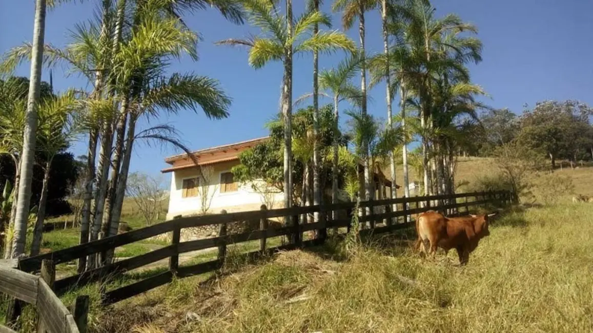 Sítio / Rancho com 3 quartos à venda, 100m2 em Centro, Paraibuna - SP - imagem 6 Foto 6 de Sítio / Rancho com 3 quartos à venda, 100m2 em Centro, Paraibuna - SP