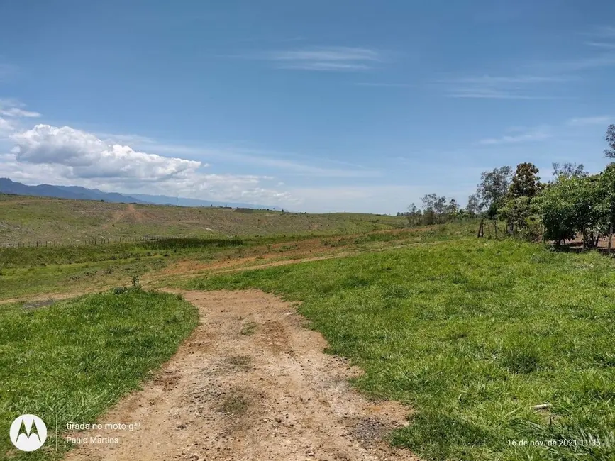 Foto 4 de Fazenda / Haras com 1 quarto à venda, 100m2 em Vila Santos, Cacapava - SP