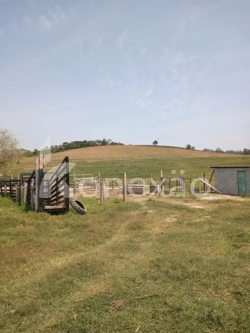 Sítio / Rancho com 2 quartos à venda, 200m2 em Sao Jose Dos Campos - SP - imagem 2 Foto 2 de Sítio / Rancho com 2 quartos à venda, 200m2 em Sao Jose Dos Campos - SP