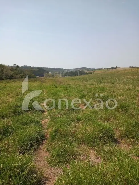 Sítio / Rancho com 2 quartos à venda, 200m2 em Sao Jose Dos Campos - SP - imagem 5 Foto 5 de Sítio / Rancho com 2 quartos à venda, 200m2 em Sao Jose Dos Campos - SP