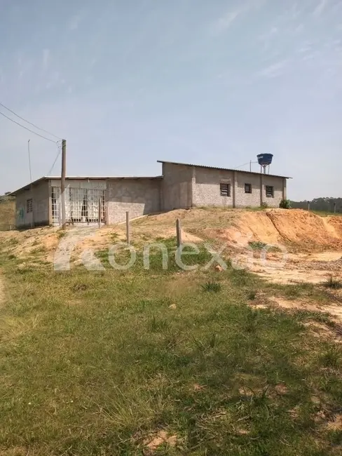 Sítio / Rancho com 2 quartos à venda, 200m2 em Sao Jose Dos Campos - SP - imagem 7 Foto 7 de Sítio / Rancho com 2 quartos à venda, 200m2 em Sao Jose Dos Campos - SP