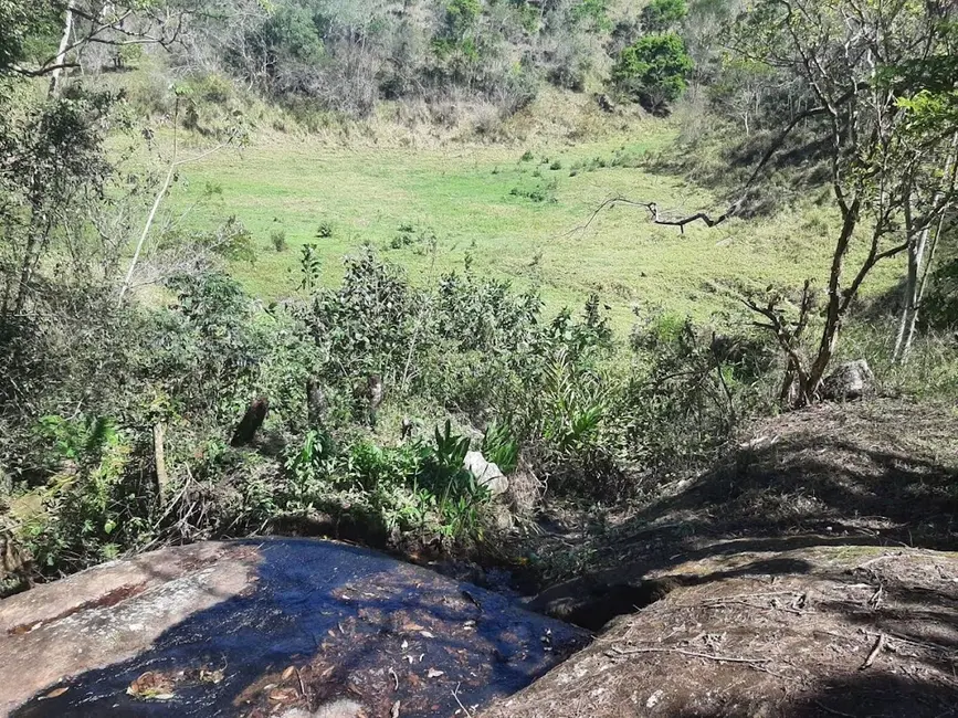 Foto 4 de Fazenda / Haras com 1 quarto à venda, 200m2 em Jambeiro - SP