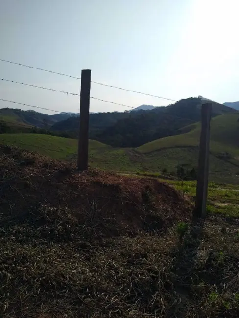 Foto 9 de Fazenda / Haras com 3 quartos à venda, 200m2 em Vila Resende, Cacapava - SP