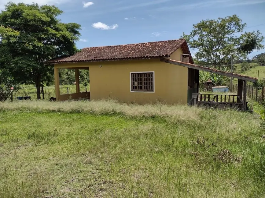 Sítio / Rancho com 2 quartos à venda, 100m2 em Centro, Paraibuna - SP - imagem 8 Foto 8 de Sítio / Rancho com 2 quartos à venda, 100m2 em Centro, Paraibuna - SP