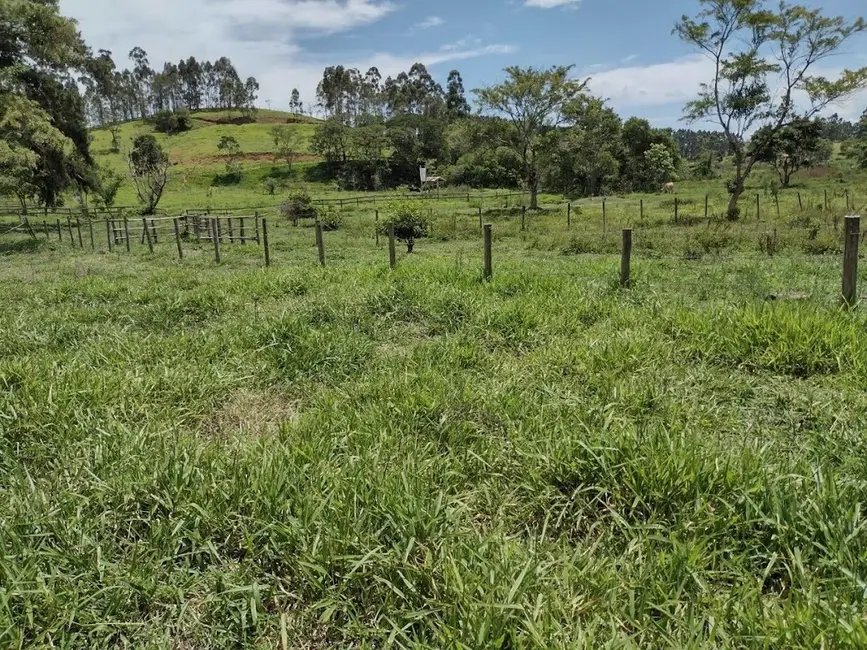 Sítio / Rancho com 2 quartos à venda, 100m2 em Centro, Paraibuna - SP - imagem 7 Foto 7 de Sítio / Rancho com 2 quartos à venda, 100m2 em Centro, Paraibuna - SP