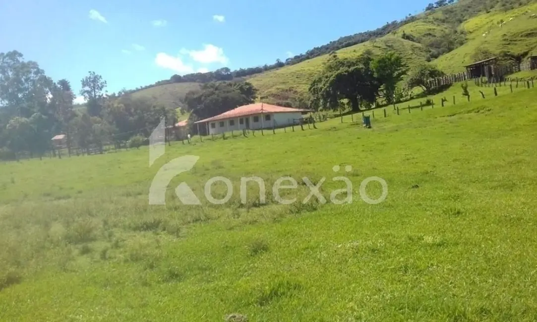Fazenda / Haras com 3 quartos à venda, 200m2 em Centro, Cunha - SP - imagem 9 Foto 9 de Fazenda / Haras com 3 quartos à venda, 200m2 em Centro, Cunha - SP