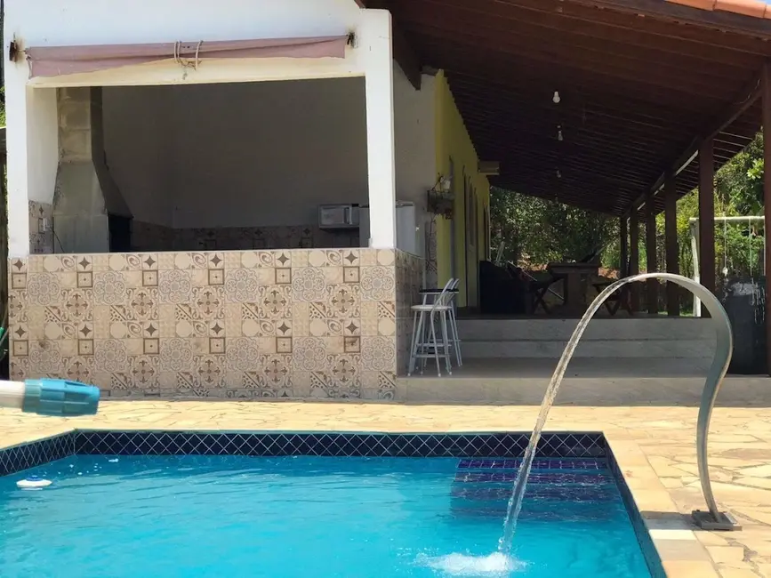 Chácara com 3 quartos à venda, 200m2 em Centro, Paraibuna - SP - imagem 5 Foto 5 de Chácara com 3 quartos à venda, 200m2 em Centro, Paraibuna - SP