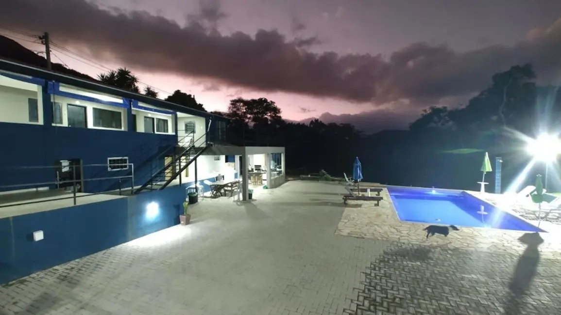 Chácara com 7 quartos à venda, 200m2 em Sao Jose Dos Campos - SP - imagem 5 Foto 5 de Chácara com 7 quartos à venda, 200m2 em Sao Jose Dos Campos - SP