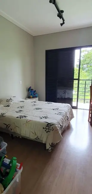 Chácara com 3 quartos à venda, 250m2 em Centro, Jambeiro - SP - imagem 3 Foto 3 de Chácara com 3 quartos à venda, 250m2 em Centro, Jambeiro - SP
