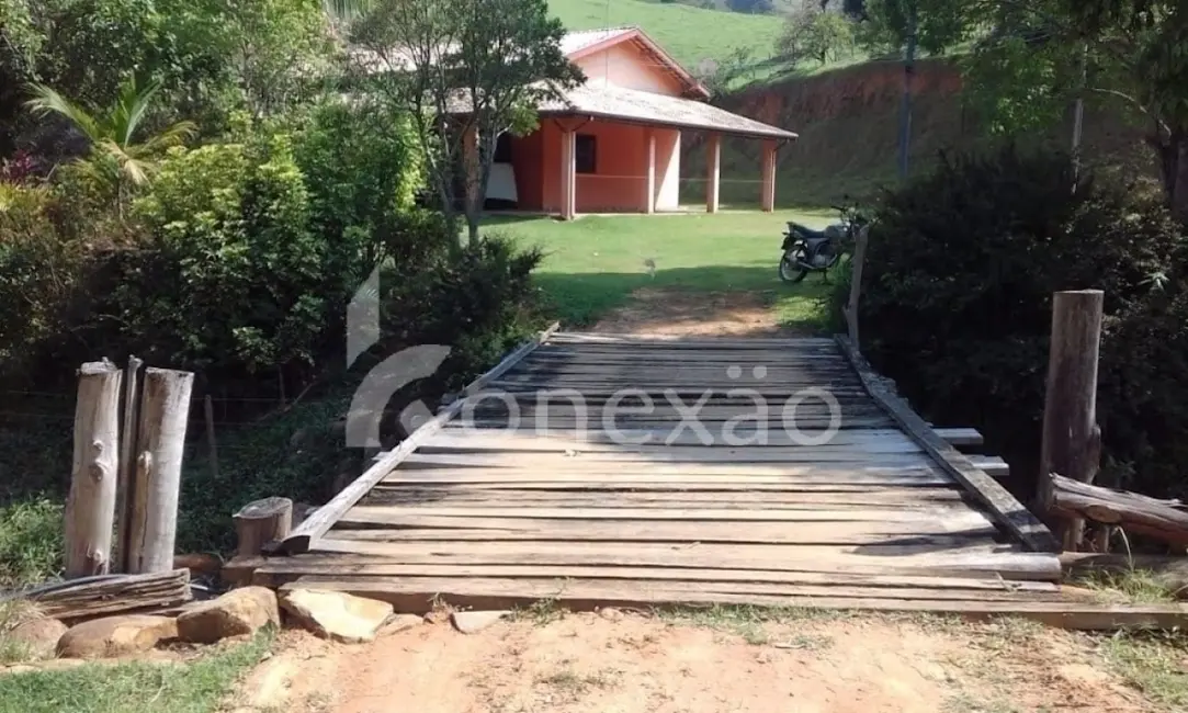Sítio / Rancho com 3 quartos à venda, 100m2 em Cunha - SP - imagem 2 Foto 2 de Sítio / Rancho com 3 quartos à venda, 100m2 em Cunha - SP