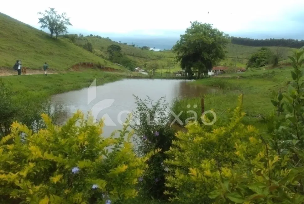Sítio / Rancho com 4 quartos à venda, 300m2 em Jambeiro - SP - imagem 1 Foto 1 de Sítio / Rancho com 4 quartos à venda, 300m2 em Jambeiro - SP