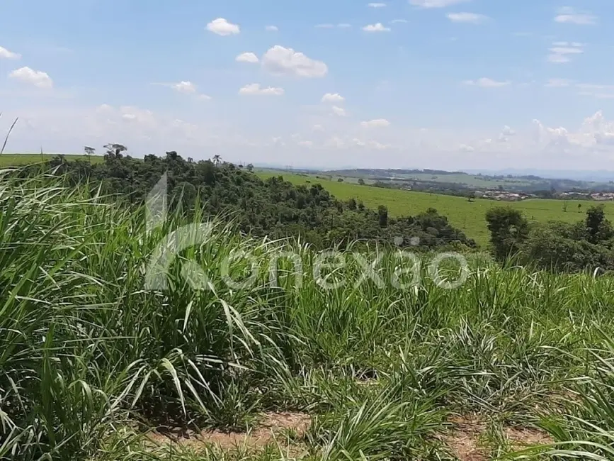 Fazenda / Haras com 4 quartos à venda, 250m2 em Centro, Cacapava - SP - imagem 8 Foto 8 de Fazenda / Haras com 4 quartos à venda, 250m2 em Centro, Cacapava - SP