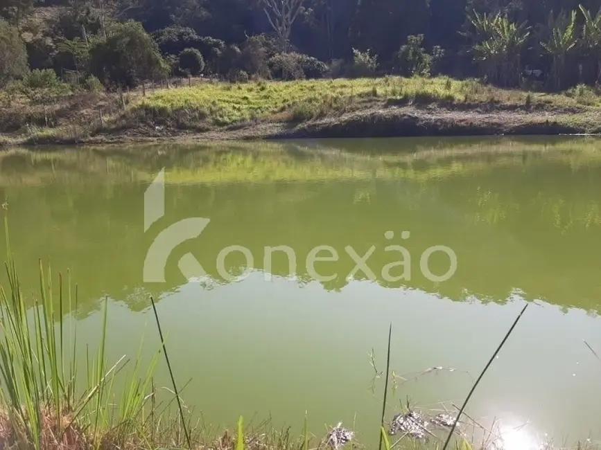 Chácara com 4 quartos à venda, 200m2 em Centro, Paraibuna - SP - imagem 1 Foto 1 de Chácara com 4 quartos à venda, 200m2 em Centro, Paraibuna - SP