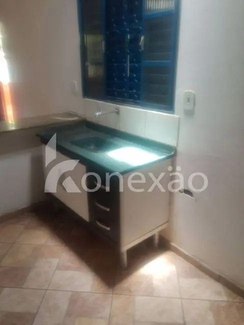 Chácara com 3 quartos à venda, 200m2 em Paraibuna - SP - imagem 8 Foto 8 de Chácara com 3 quartos à venda, 200m2 em Paraibuna - SP