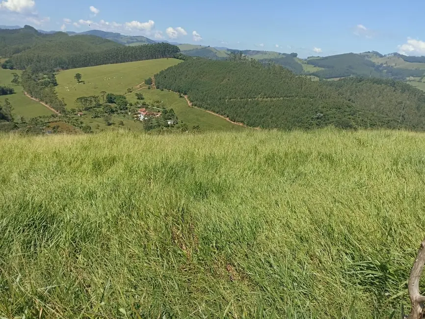 Sítio / Rancho com 4 quartos à venda, 200m2 em Centro, Paraibuna - SP - imagem 2 Foto 2 de Sítio / Rancho com 4 quartos à venda, 200m2 em Centro, Paraibuna - SP