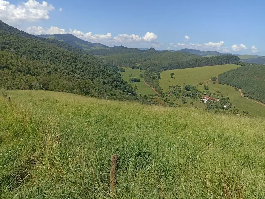 Sítio / Rancho com 4 quartos à venda, 200m2 em Centro, Paraibuna - SP - imagem 1 Foto 1 de Sítio / Rancho com 4 quartos à venda, 200m2 em Centro, Paraibuna - SP