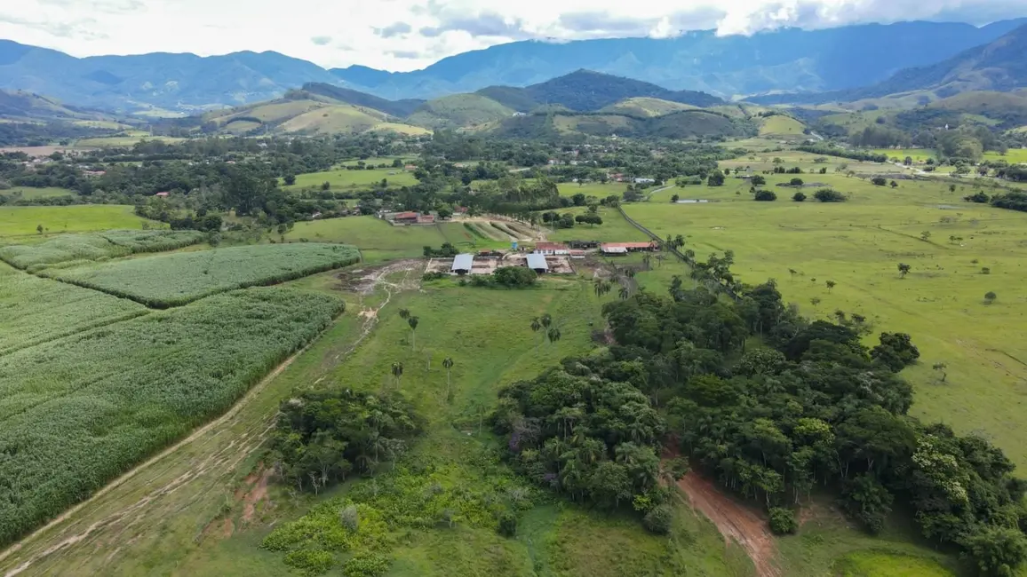 Foto 9 de Fazenda / Haras com 3 quartos à venda, 100m2 em Centro, Pindamonhangaba - SP