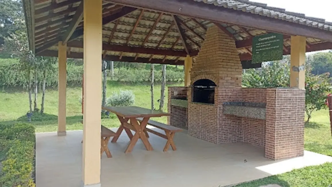 Chácara com 1 quarto à venda, 100m2 em Centro, Jambeiro - SP - imagem 7 Foto 7 de Chácara com 1 quarto à venda, 100m2 em Centro, Jambeiro - SP
