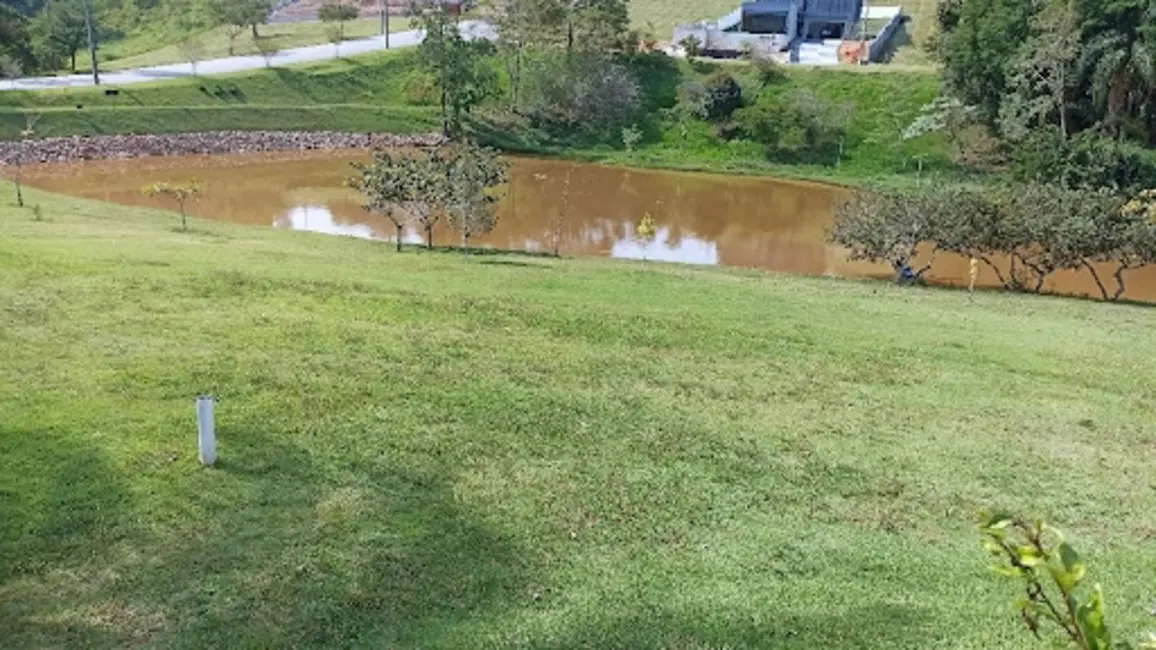 Chácara com 1 quarto à venda, 100m2 em Centro, Jambeiro - SP - imagem 4 Foto 4 de Chácara com 1 quarto à venda, 100m2 em Centro, Jambeiro - SP