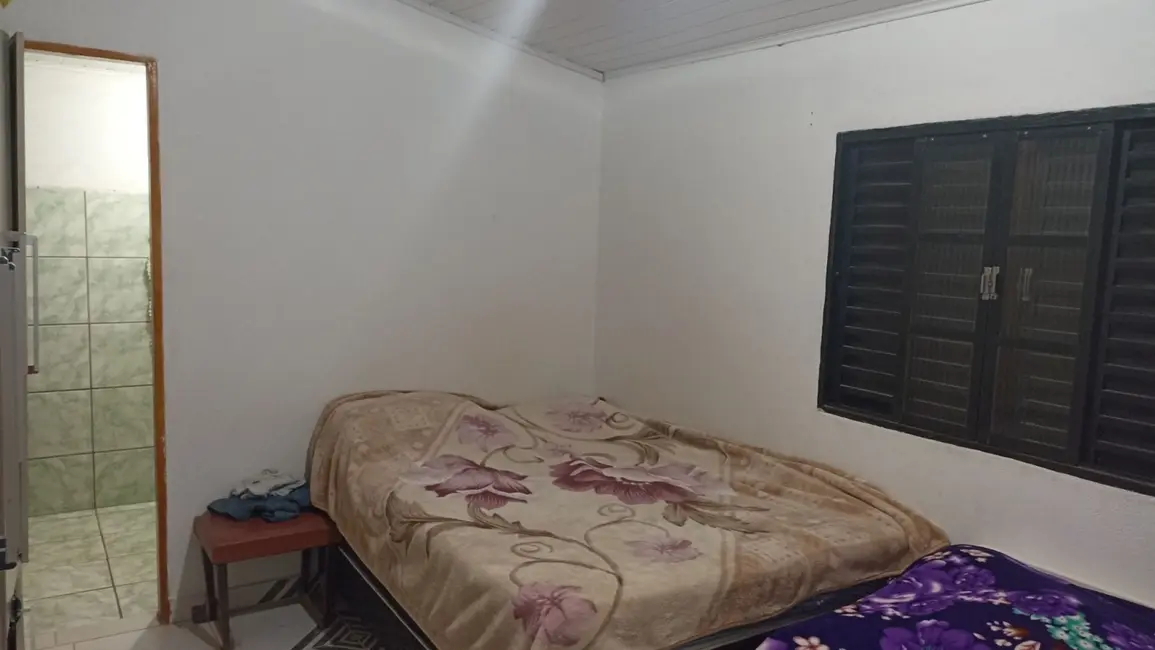 Chácara com 4 quartos à venda, 100m2 em Paraibuna - SP - imagem 8 Foto 8 de Chácara com 4 quartos à venda, 100m2 em Paraibuna - SP