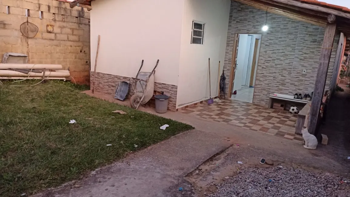 Chácara com 4 quartos à venda, 100m2 em Paraibuna - SP - imagem 5 Foto 5 de Chácara com 4 quartos à venda, 100m2 em Paraibuna - SP