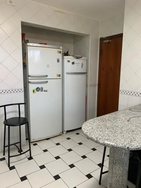 Sobrado com 4 quartos à venda, 339m2 em Sao Jose Dos Campos - SP - imagem 5 Foto 5 de Sobrado com 4 quartos à venda, 339m2 em Sao Jose Dos Campos - SP
