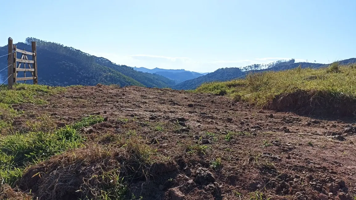 Chácara à venda, 150m2 em Paraibuna - SP - imagem 5 Foto 5 de Chácara à venda, 150m2 em Paraibuna - SP