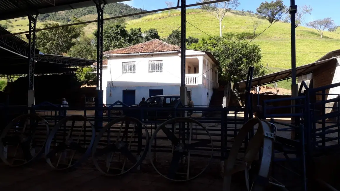 Foto 1 de Fazenda / Haras com 1 quarto à venda, 100m2 em Vila Isabel, Itajuba - MG