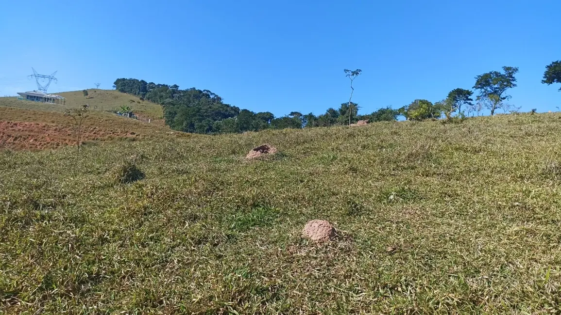 Chácara à venda, 20m2 em Jambeiro - SP - imagem 3 Foto 3 de Chácara à venda, 20m2 em Jambeiro - SP