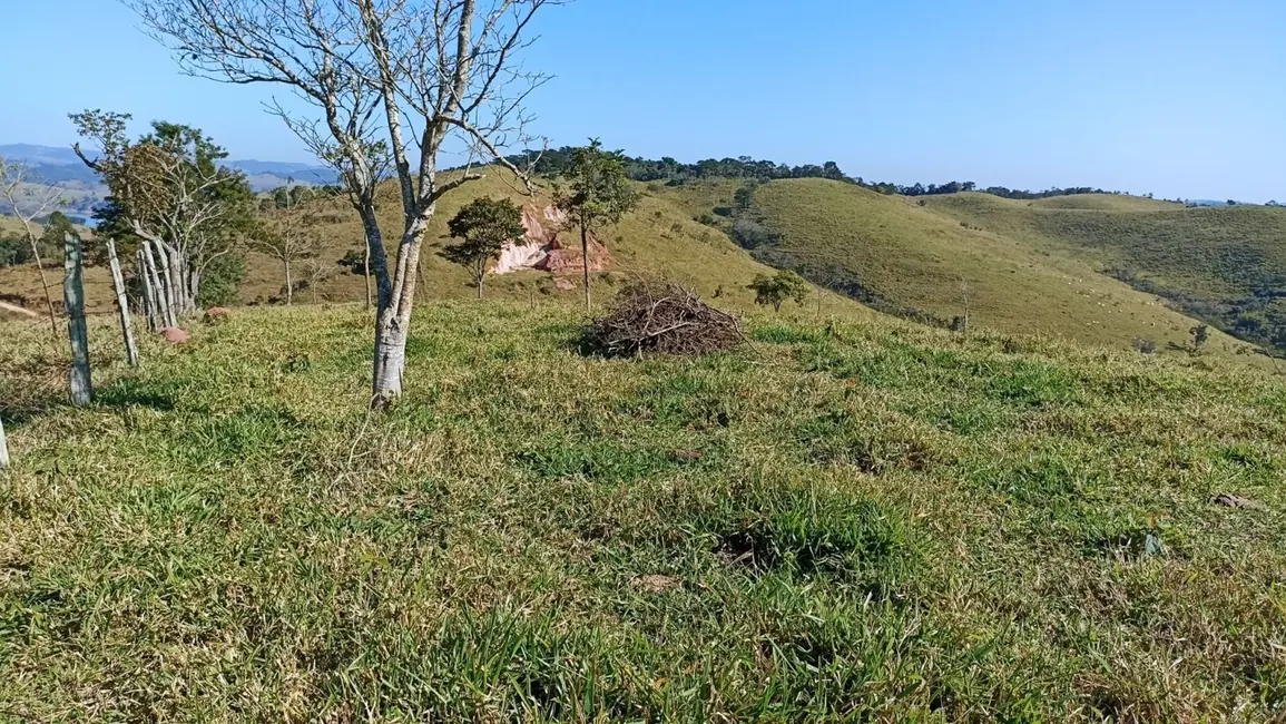 Chácara à venda, 20m2 em Jambeiro - SP - imagem 7 Foto 7 de Chácara à venda, 20m2 em Jambeiro - SP