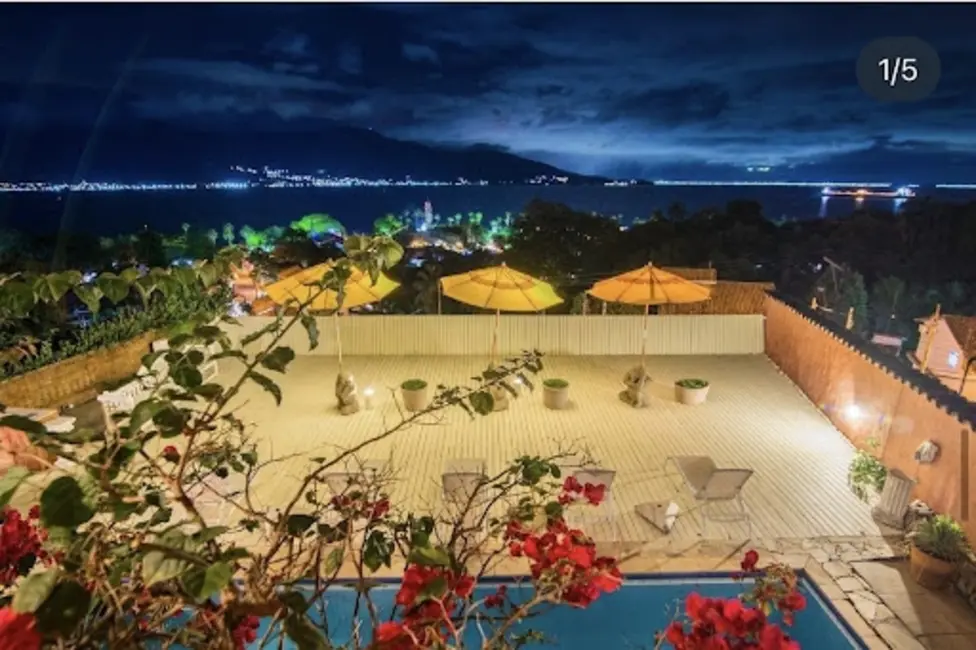 Pousada com 10 quartos à venda, 5200m2 em Centro, Ilhabela - SP - imagem 1 Foto 1 de Pousada com 10 quartos à venda, 5200m2 em Centro, Ilhabela - SP