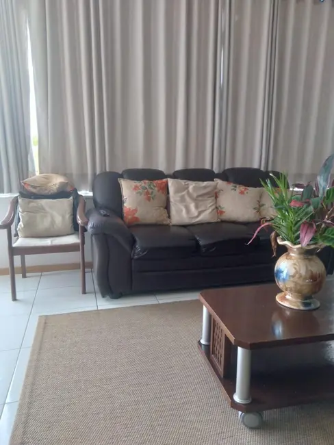 Casa de Condomínio com 4 quartos à venda, 215m2 em Paraibuna - SP - imagem 5 Foto 5 de Casa de Condomínio com 4 quartos à venda, 215m2 em Paraibuna - SP