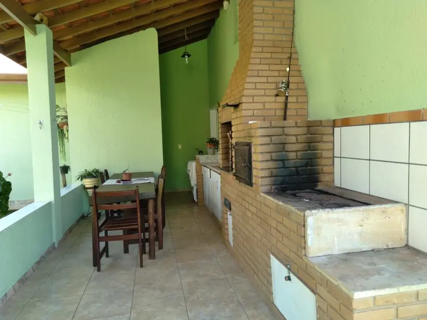 Casa de Condomínio com 4 quartos à venda, 215m2 em Paraibuna - SP - imagem 9 Foto 9 de Casa de Condomínio com 4 quartos à venda, 215m2 em Paraibuna - SP