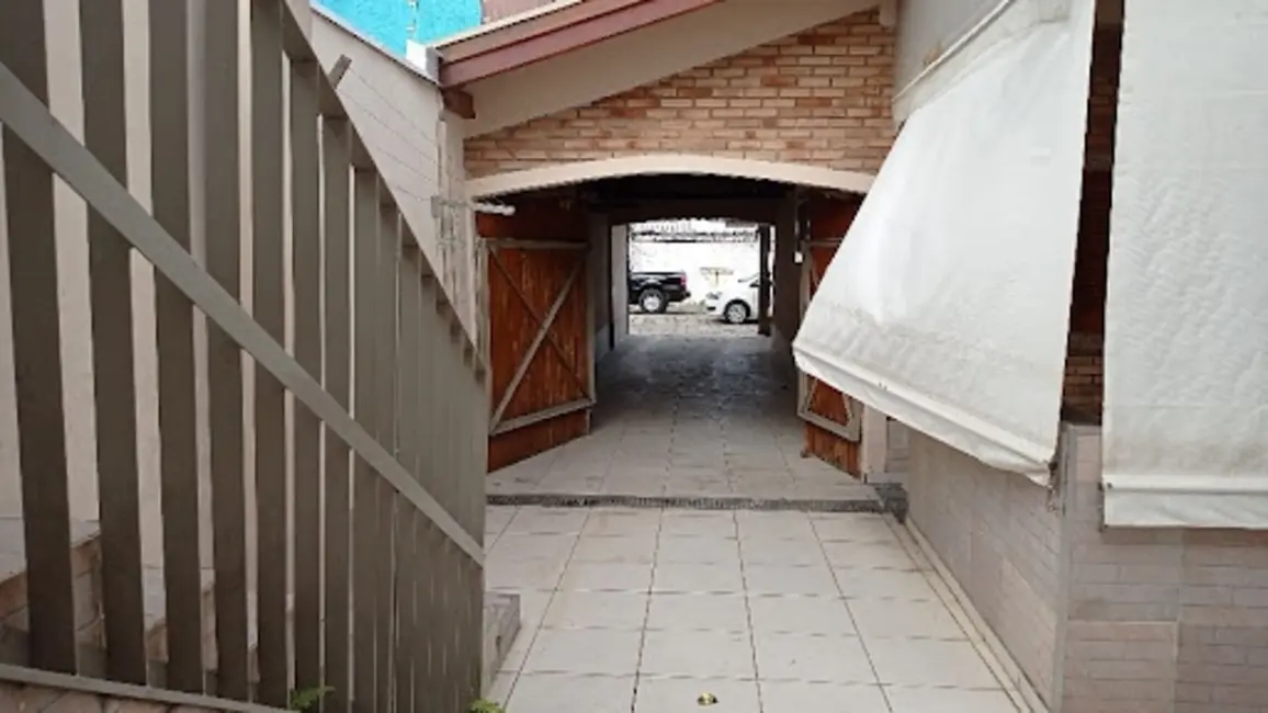 Casa com 3 quartos à venda, 190m2 em Jardim Esper, Jacarei - SP - imagem 6 Foto 6 de Casa com 3 quartos à venda, 190m2 em Jardim Esper, Jacarei - SP